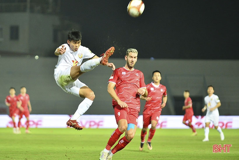 Nội binh đắt giá nhất của CLB Hồng Lĩnh Hà Tĩnh là ai? - Ảnh 1.