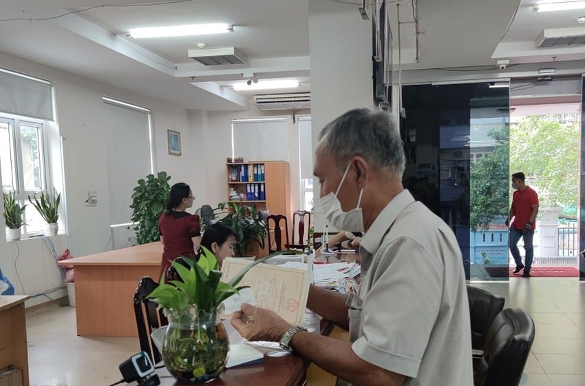 Lý do một số trường hợp người trên 80 tuổi không được hưởng trợ cấp người cao tuổi? - Ảnh 1.