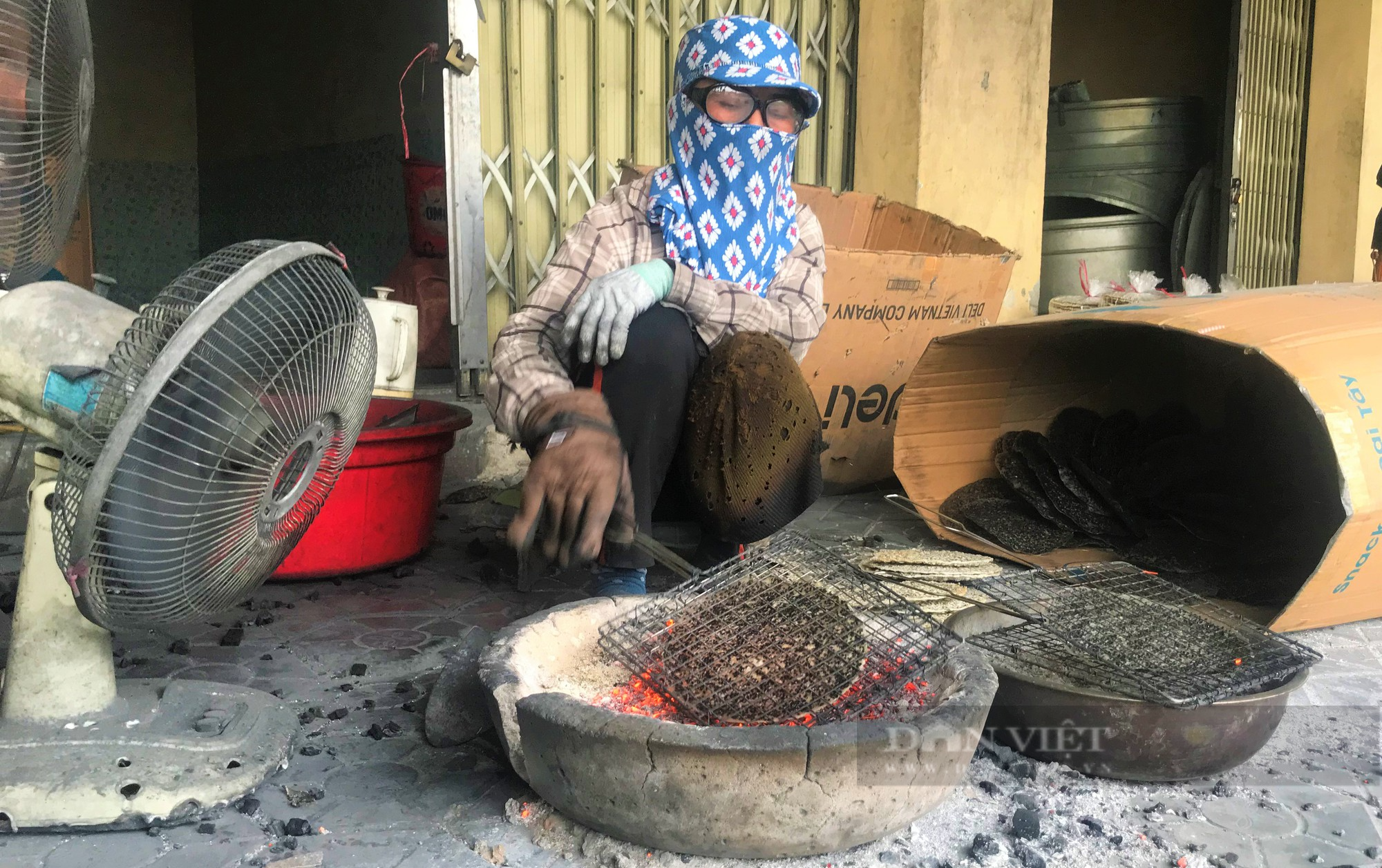 Đổi màu cho loại bánh nổi danh suốt 300 năm, dân nơi này ở Nghệ An bất ngờ thu về tiền tỷ - Ảnh 2.