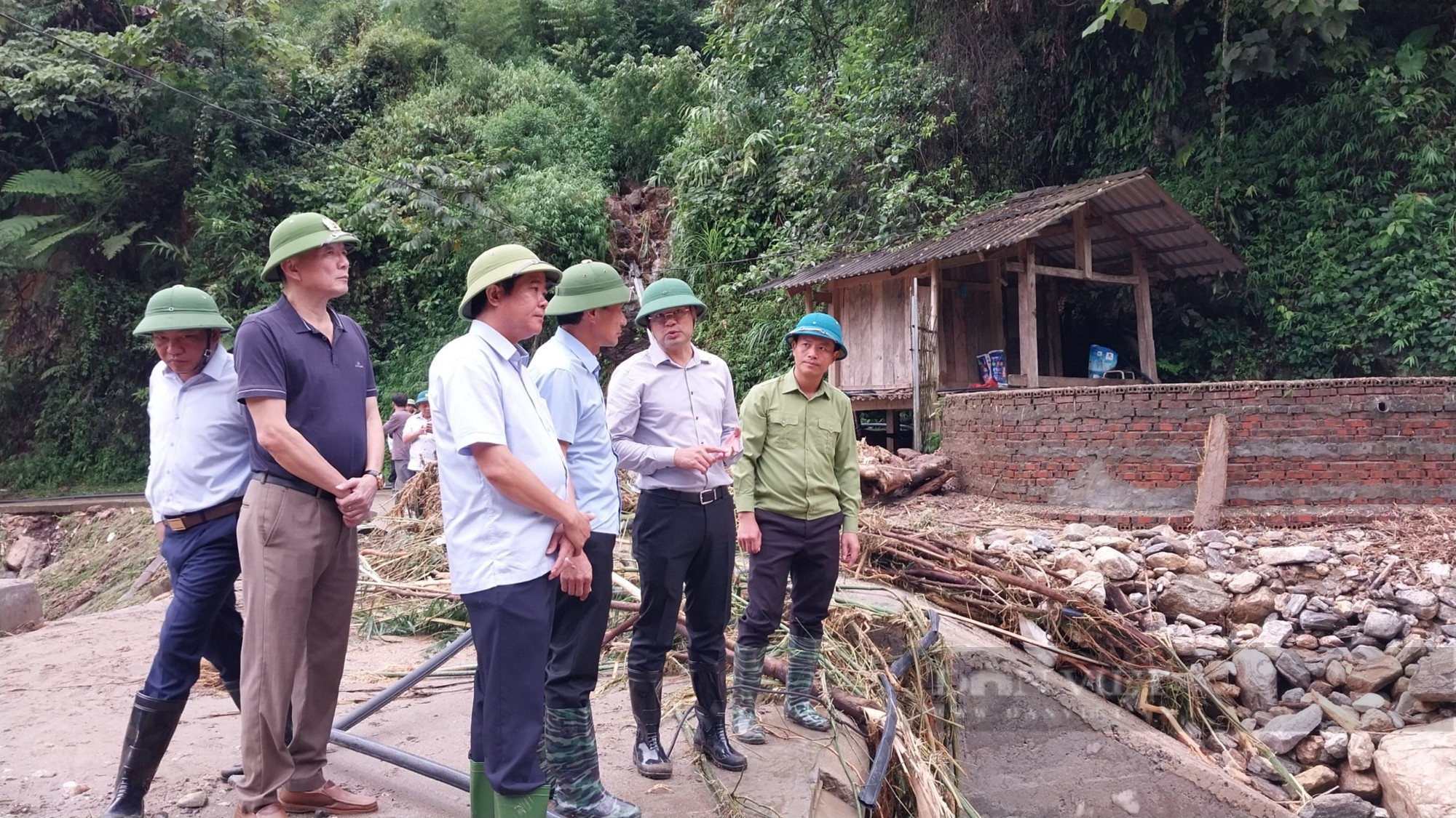 Tan hoang thôn Nậm Than, Nậm Cang ở Sa Pa sau cơn lũ ống - Ảnh 10.