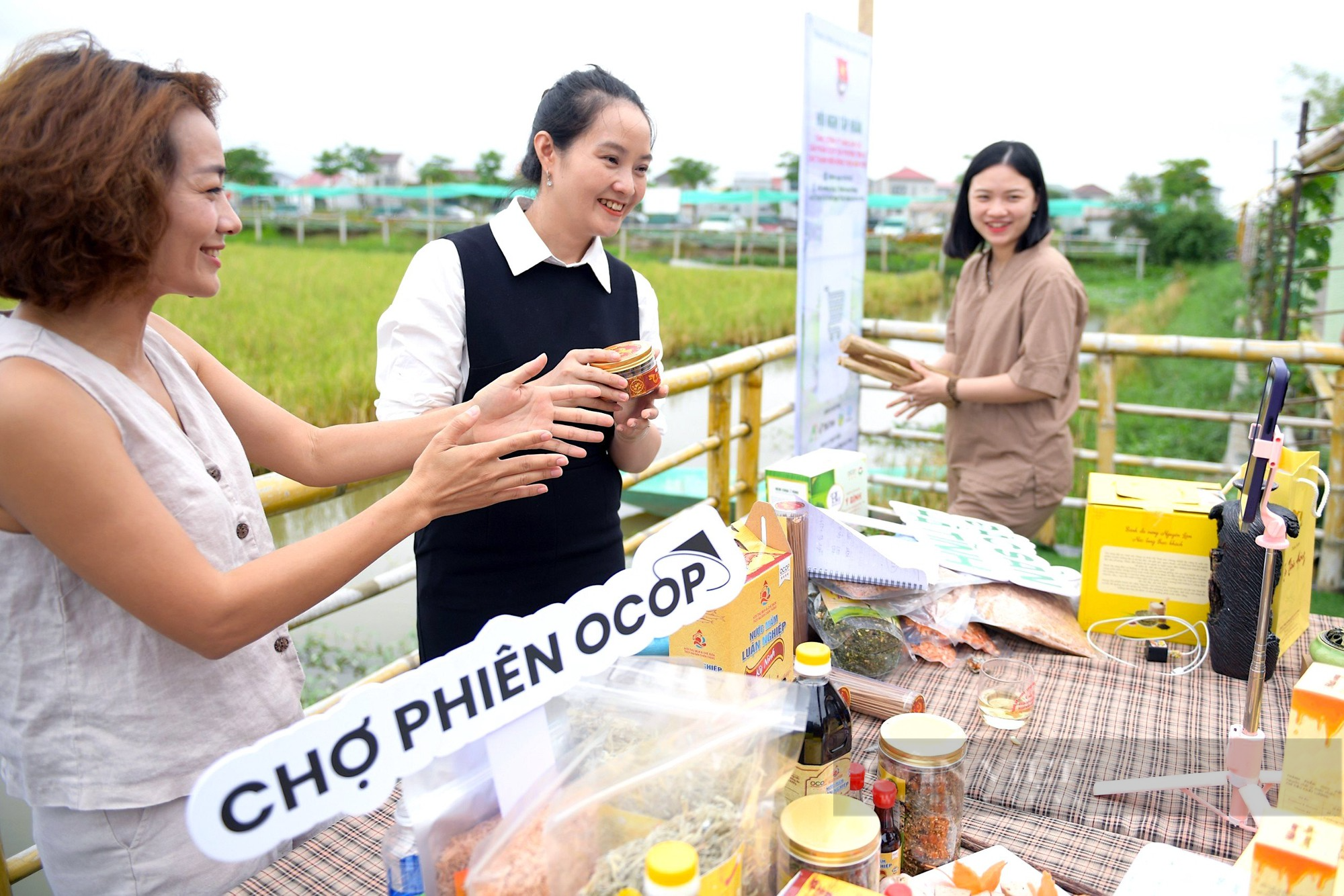 Hà Tĩnh: Bồi dưỡng “hạt nhân số” cho vùng sâu, vùng xa vươn lên khởi nghiệp - Ảnh 7.