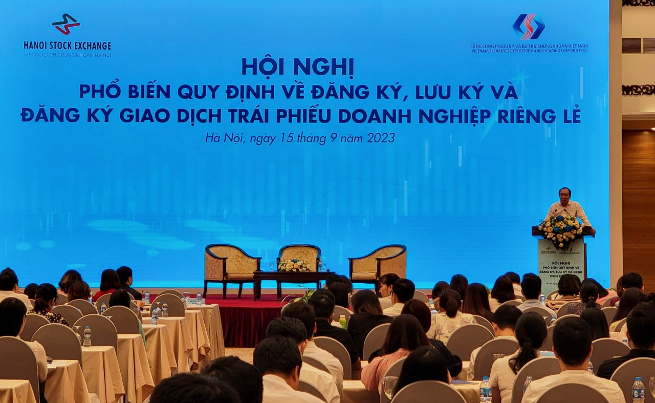 Sắp có "cẩm nang" tham khảo chính thống cho doanh nghiệp, tổ chức tư vấn phát hành trái phiếu doanh nghiệp riêng lẻ? - Ảnh 1. Sắp có "cẩm nang" tham khảo chính thống cho doanh nghiệp, tổ chức tư vấn phát hành trái phiếu doanh nghiệp riêng lẻ? - Ảnh 1.
