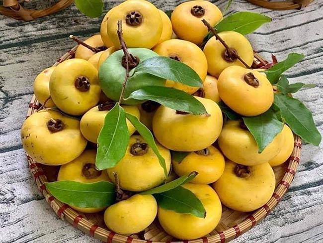 Dân buôn chặt cả cành loại quả này, đi bán như hoa, giá lên tới gần 1 triệu đồng/cành - Ảnh 7. Dân buôn chặt cả cành loại quả này, đi bán như hoa, giá lên tới gần 1 triệu đồng/cành - Ảnh 7.