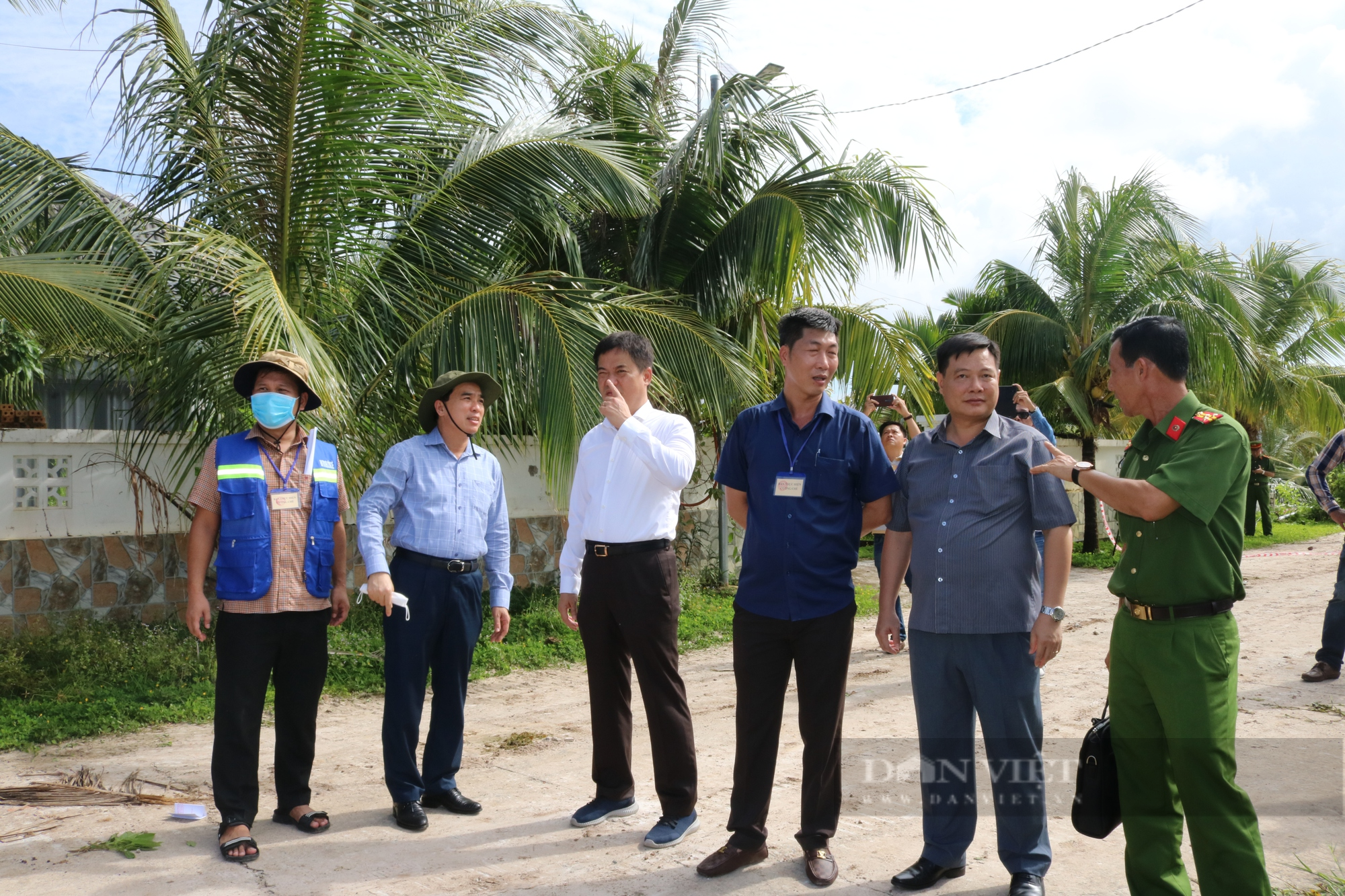 Phú Quốc cưỡng chế 14/79 căn biệt thự xây dựng trái phép tại trên đất rừng phòng hộ - Ảnh 2.