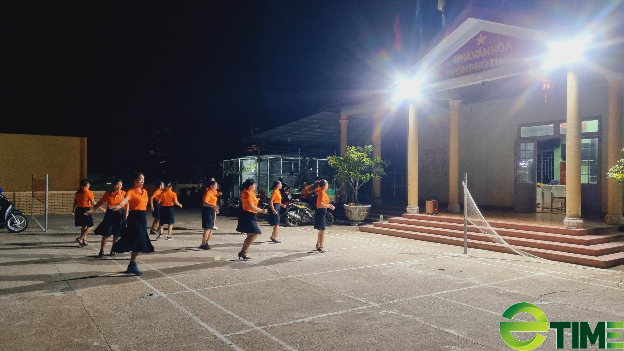 Quảng Nam: Đề xuất gần 22 tỷ đồng hỗ trợ cho người làm việc tại Trung tâm Văn hóa - Thể thao xã, phường - Ảnh 2. Quảng Nam: Đề xuất gần 22 tỷ đồng hỗ trợ cho người làm việc tại Trung tâm Văn hóa - Thể thao xã, phường - Ảnh 2.
