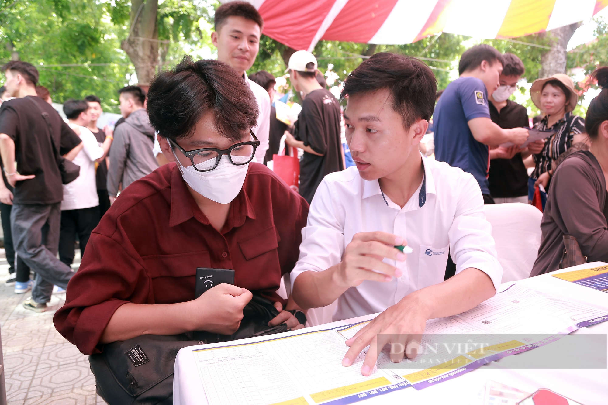 Có một ngành học nhẹ nhàng, ít rủi ro, sinh viên ra trường nhận ngay mức lương 15 triệu đồng - Ảnh 1.
