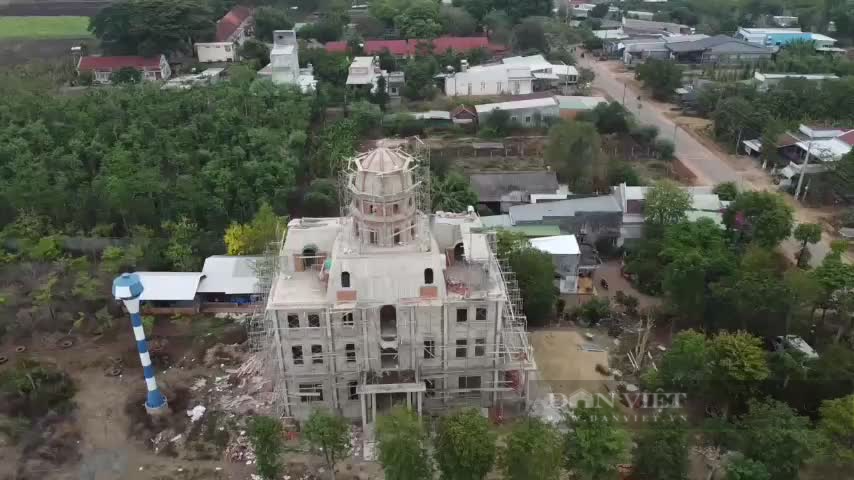 Chuyện lạ ở tỉnh Đồng Nai: Lâu đài hàng chục tỷ đồng xây không phép trên đất nông nghiệp, chính quyền… bó tay(?) - Ảnh 1.