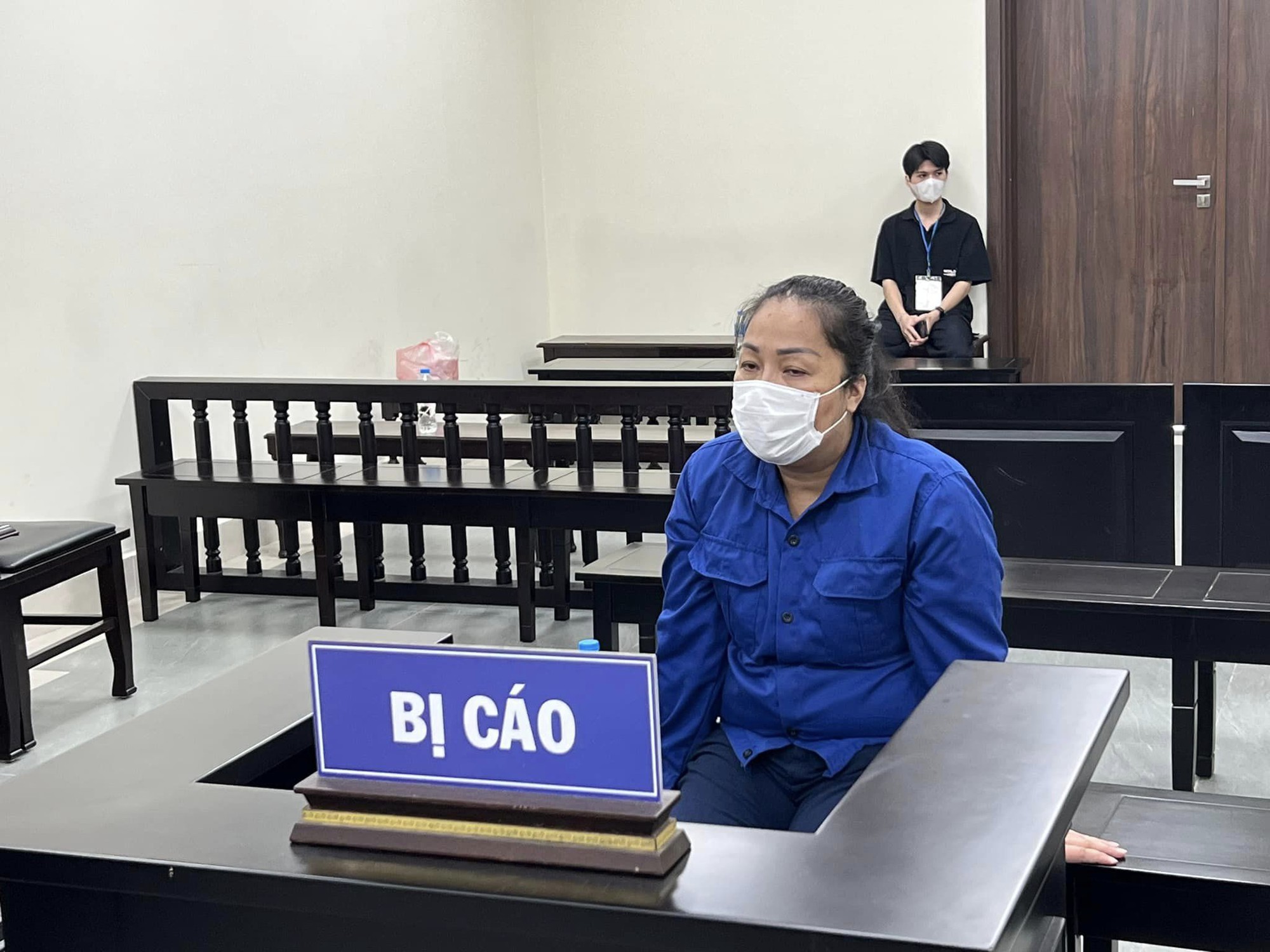 “Nổ” sẽ tác động Ban giám đốc Công an Hà Nội, lừa chủ quán karaoke đưa 3 tỷ chạy án ma túy - Ảnh 1.