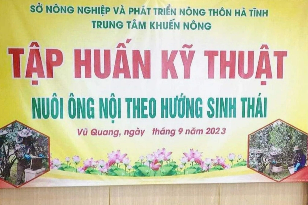 Tấm phông có chữ &quot;nuôi ông nội theo hướng sinh thái&quot; xôn xao mạng xã hội - Ảnh 1.