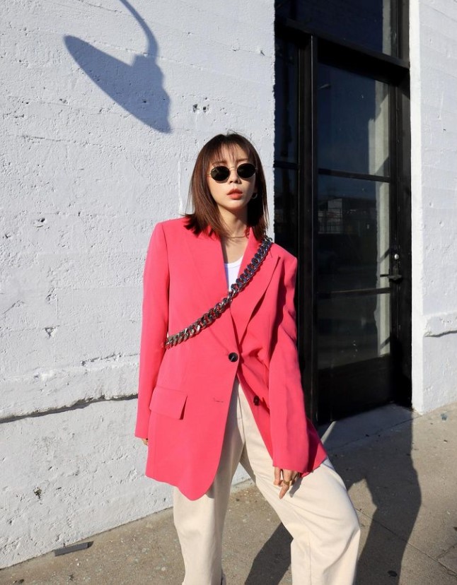 Chọn mua blazer: Chú ý phần cầu vai để mặc đẹp, tôn dáng - Ảnh 13.