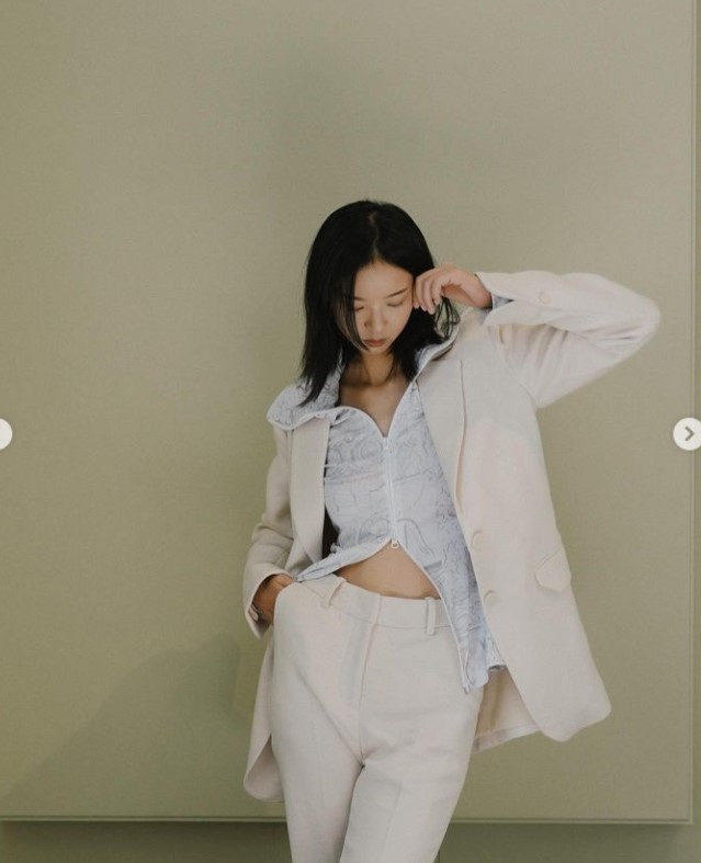Chọn mua blazer: Chú ý phần cầu vai để mặc đẹp, tôn dáng - Ảnh 5.