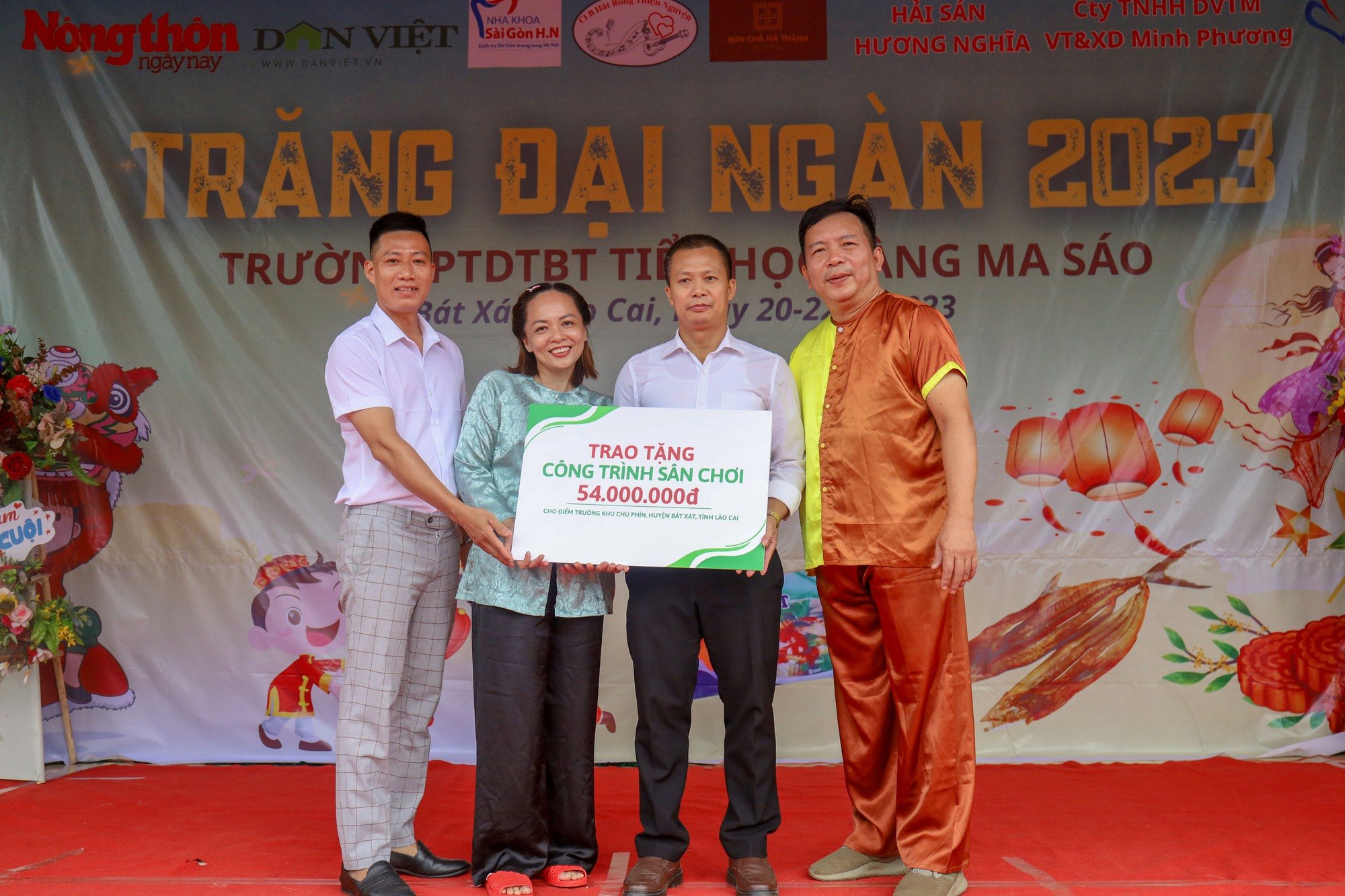 “Con chưa bao giờ được đón một ngày lễ Trung thu vui như thế”  - Ảnh 9.
