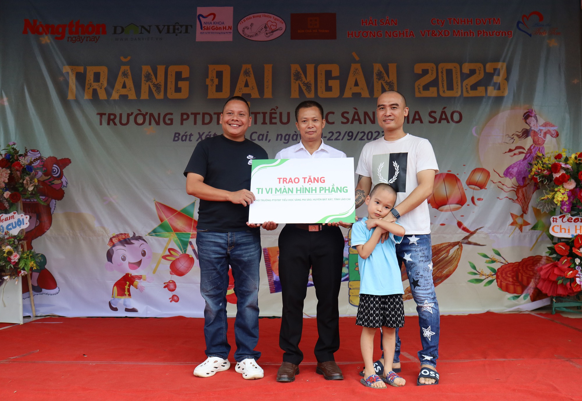 “Con chưa bao giờ được đón một ngày lễ Trung thu vui như thế”  - Ảnh 10.