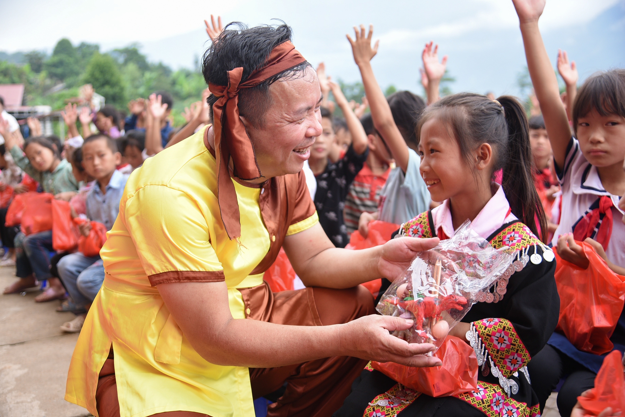 “Con chưa bao giờ được đón một ngày lễ Trung thu vui như thế”  - Ảnh 4.