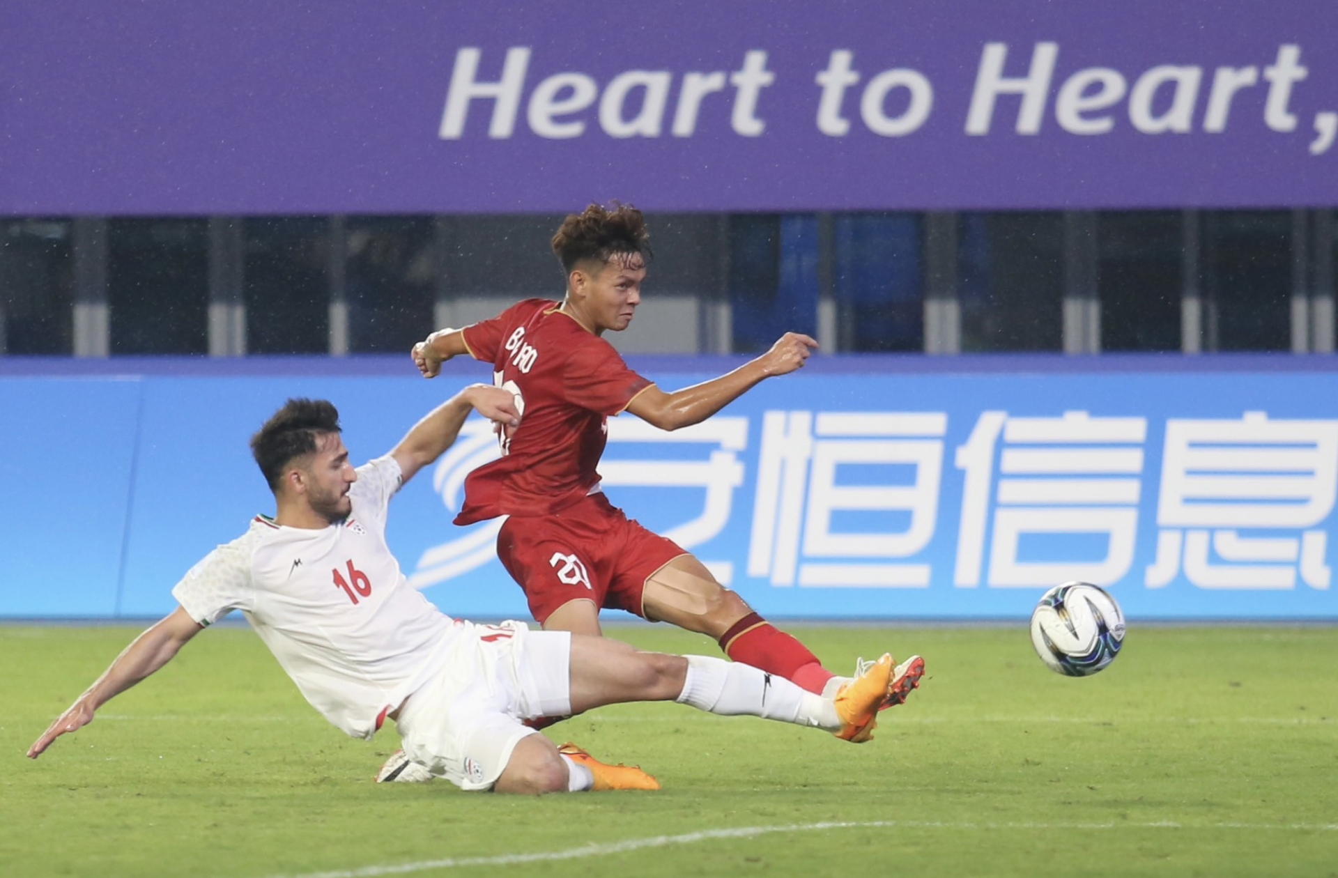 CĐV Đông Nam Á thảng thốt về Olympic Việt Nam và Olympic Thái Lan - Ảnh 1.