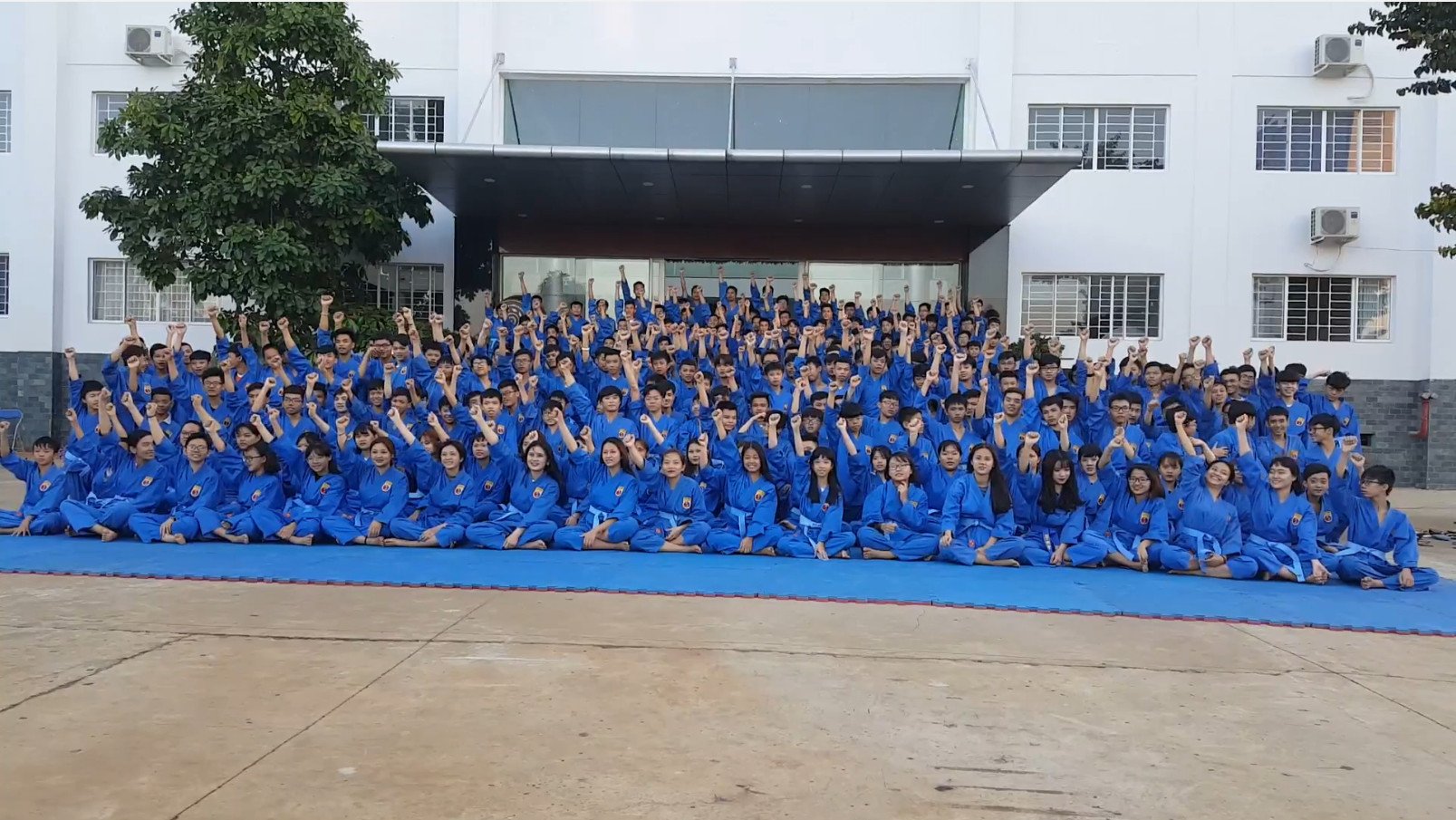 20 năm võ học của thạc sĩ giáo dục Trường IVS - Ảnh 2.