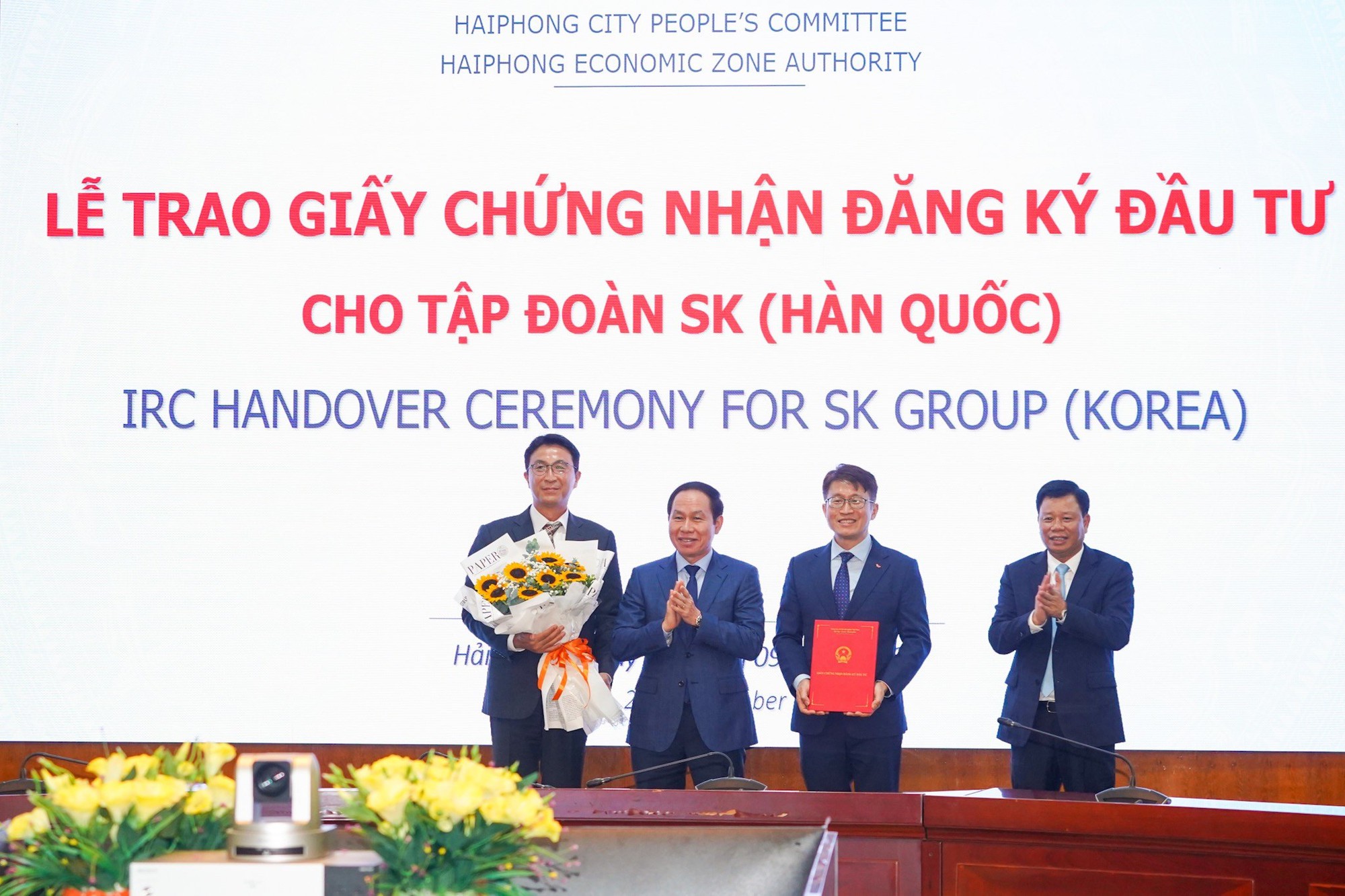 Hải Phòng: Trao Giấy chứng nhận đăng ký đầu tư vào các dự án KCN, Khu kinh tế trị giá hơn 1 tỷ USD - Ảnh 1.