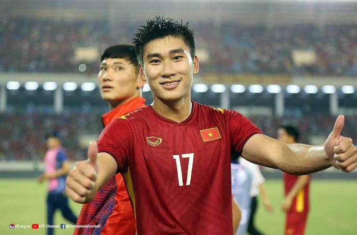 Olympic Việt Nam nhận tin dữ về Nhâm Mạnh Dũng trước trận cầu &quot;sinh tử&quot; - Ảnh 1.