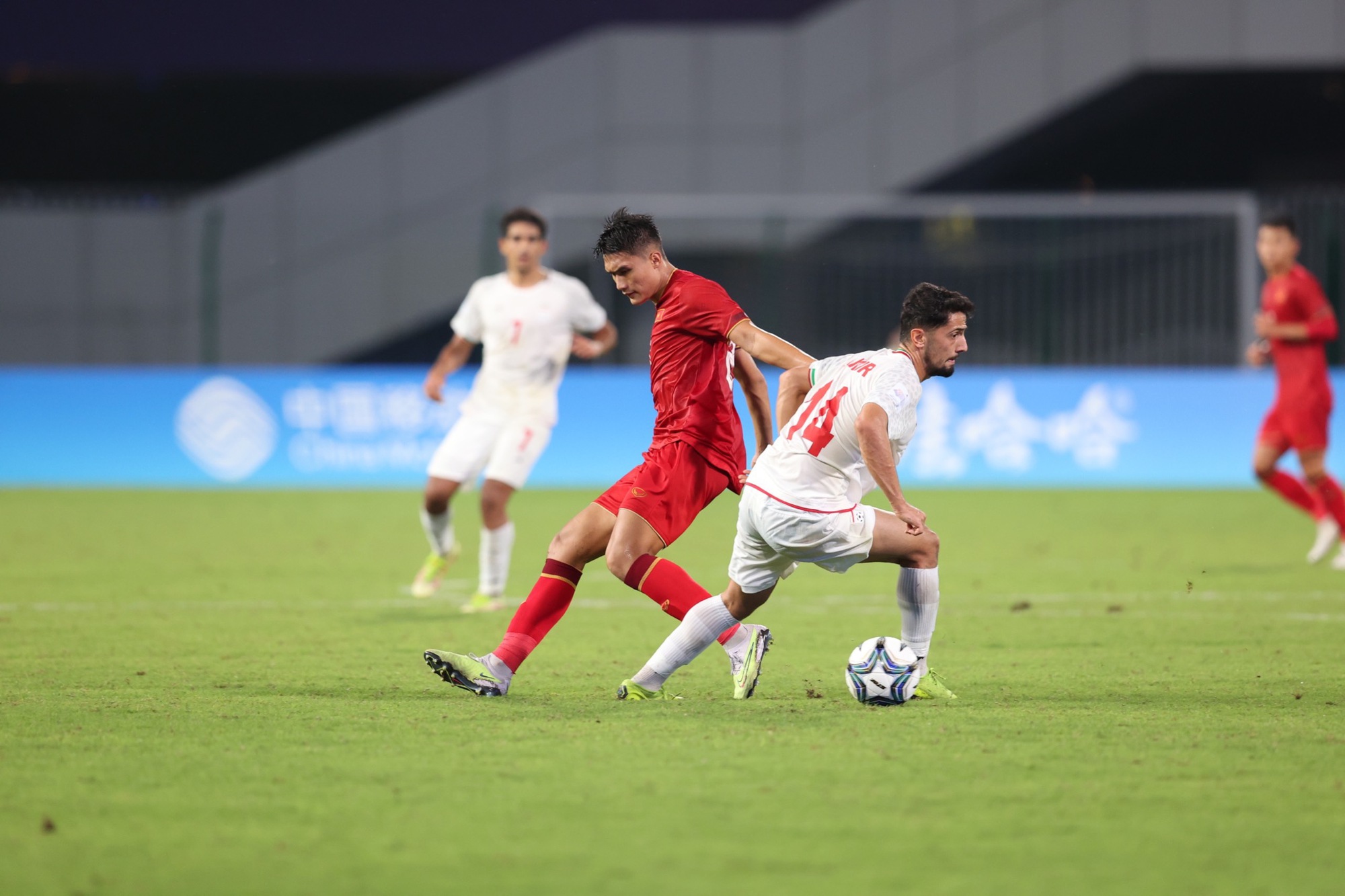 Olympic Việt Nam vs Olympic Ả Rập Xê Út (18h30 ngày 24/9): Lách qua khe cửa hẹp? - Ảnh 1.