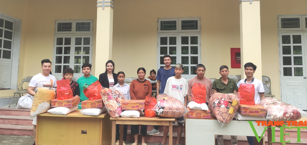 Tết trung thu sớm cho trẻ em vùng cao, vùng xa Sơn La - Ảnh 7. Tết trung thu sớm cho trẻ em vùng cao, vùng xa Sơn La - Ảnh 7.