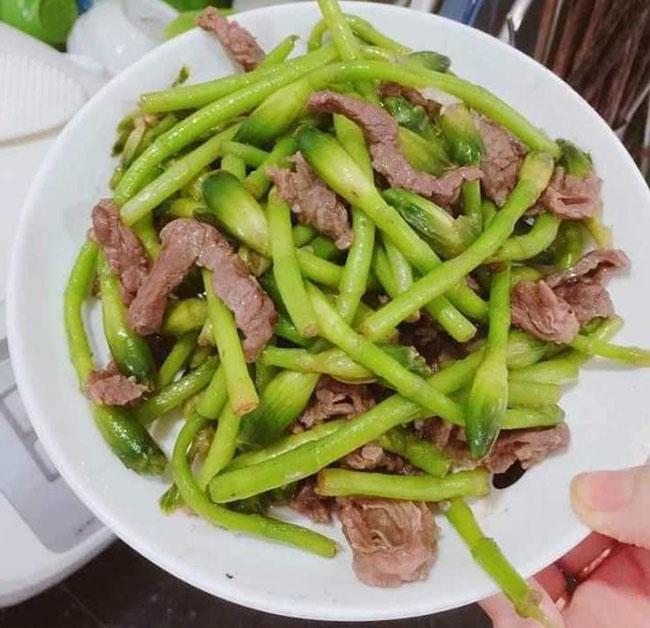 Thứ nụ hoa mỗi năm xuất hiện một lần, trước chả ai ăn giờ lùng mua, giá 70.000 đồng/kg - Ảnh 6. Thứ nụ hoa mỗi năm xuất hiện một lần, trước chả ai ăn giờ lùng mua, giá 70.000 đồng/kg - Ảnh 6.