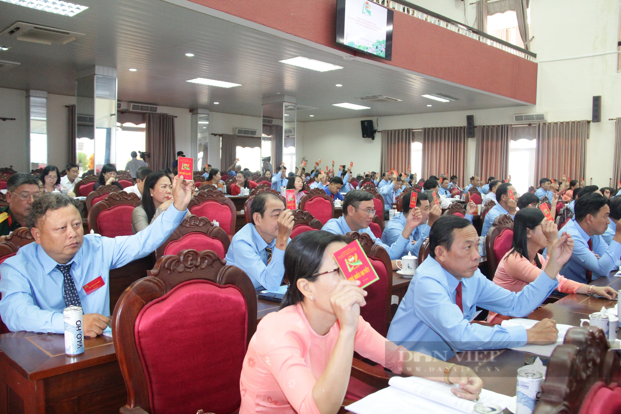 Ông Lê Thanh Hiền làm Chủ tịch Hội Nông dân tỉnh Vĩnh Long nhiệm kỳ 2023-2028 - Ảnh 2.