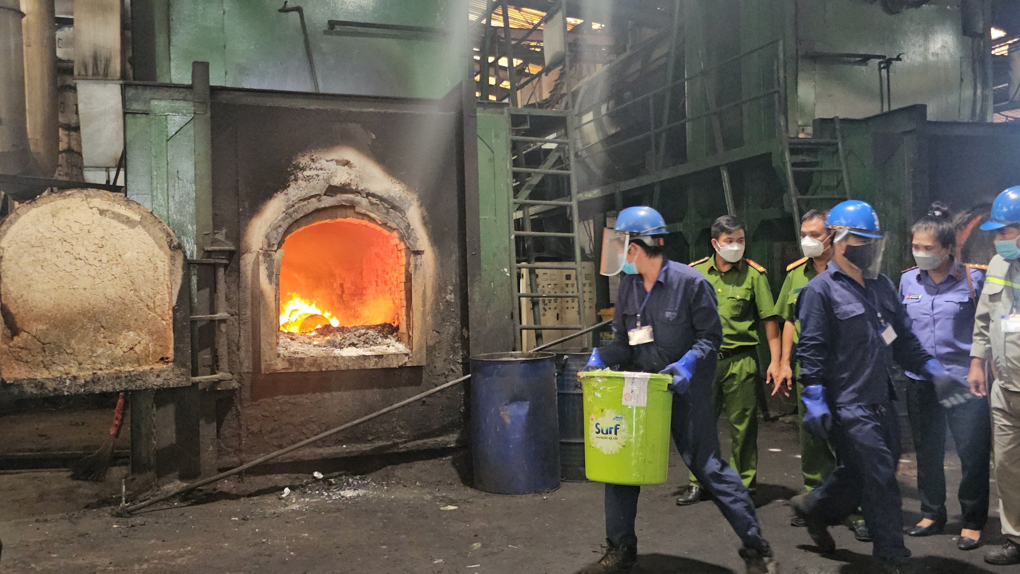 TP.HCM: Cục Thi Hành án Dân sự phối hợp với các sở ban ngành tiêu hủy 1,6 tấn ma túy - Ảnh 1.