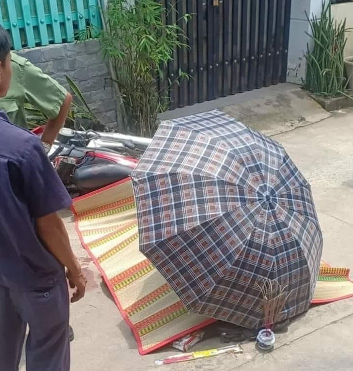 Đồng Nai: Đi mua điện thoại cũ, người đàn ông bị đâm tử vong trên đường - Ảnh 1.