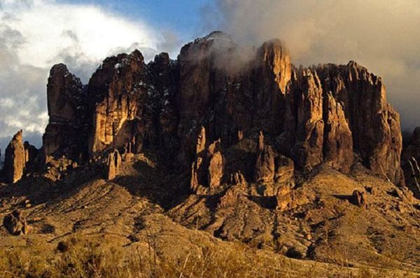 “Kho báu tử thần” ở Mỹ: Lời nguyền của người da đỏ Apache - Ảnh 8.