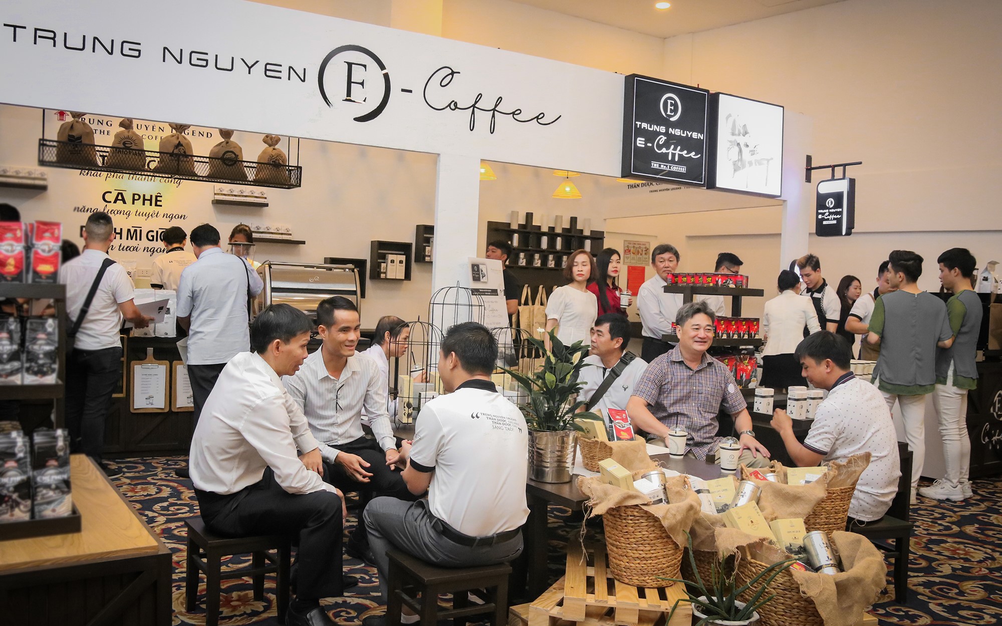 Chuỗi cà phê Trung Nguyên vượt qua Highlands Coffee, Phúc Long, Starbucks, Coffee House