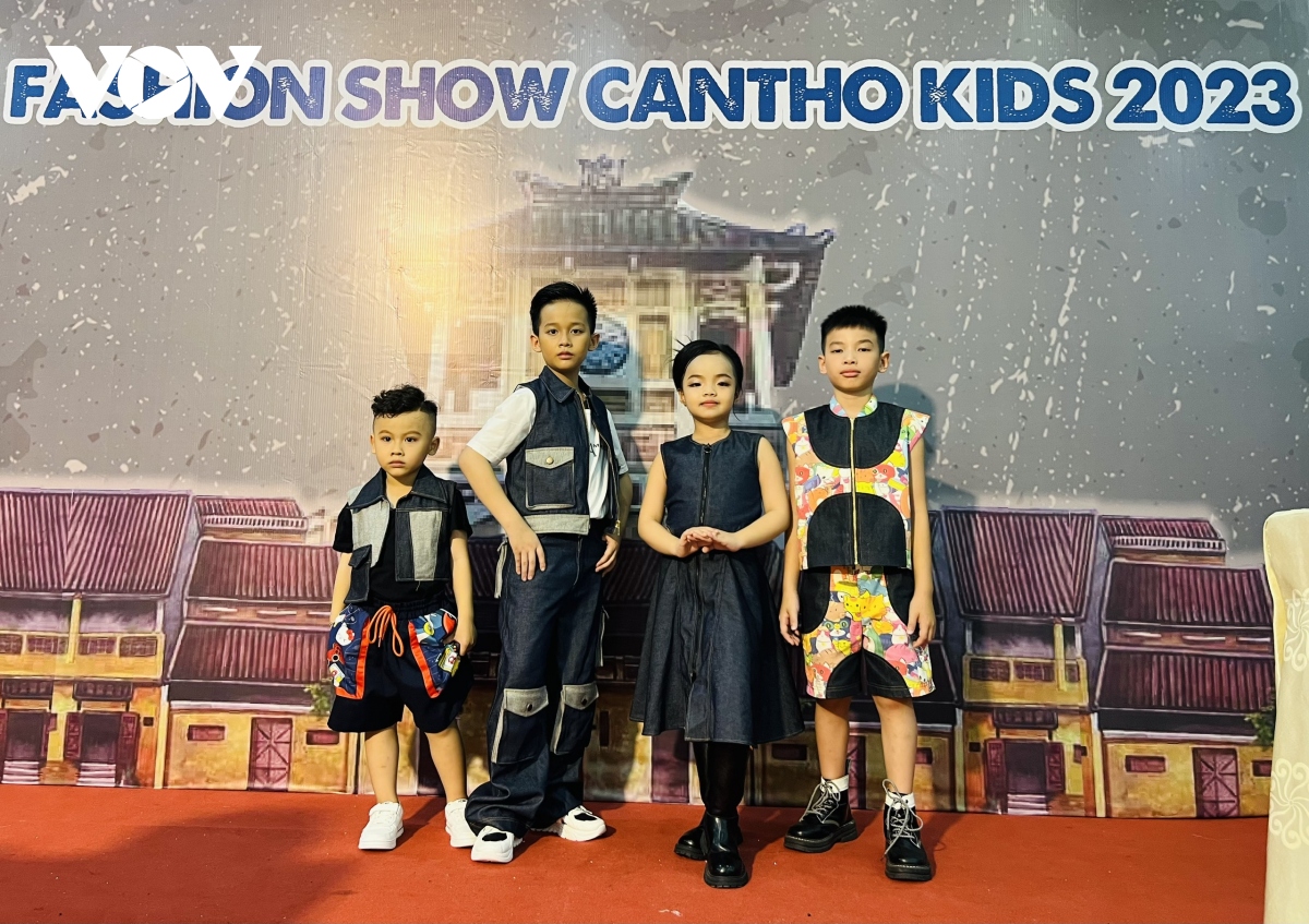 Trẻ em Cần Thơ tái hiện trang phục chợ quê xưa và tìm hiểu văn hóa sông nước - Ảnh 8.