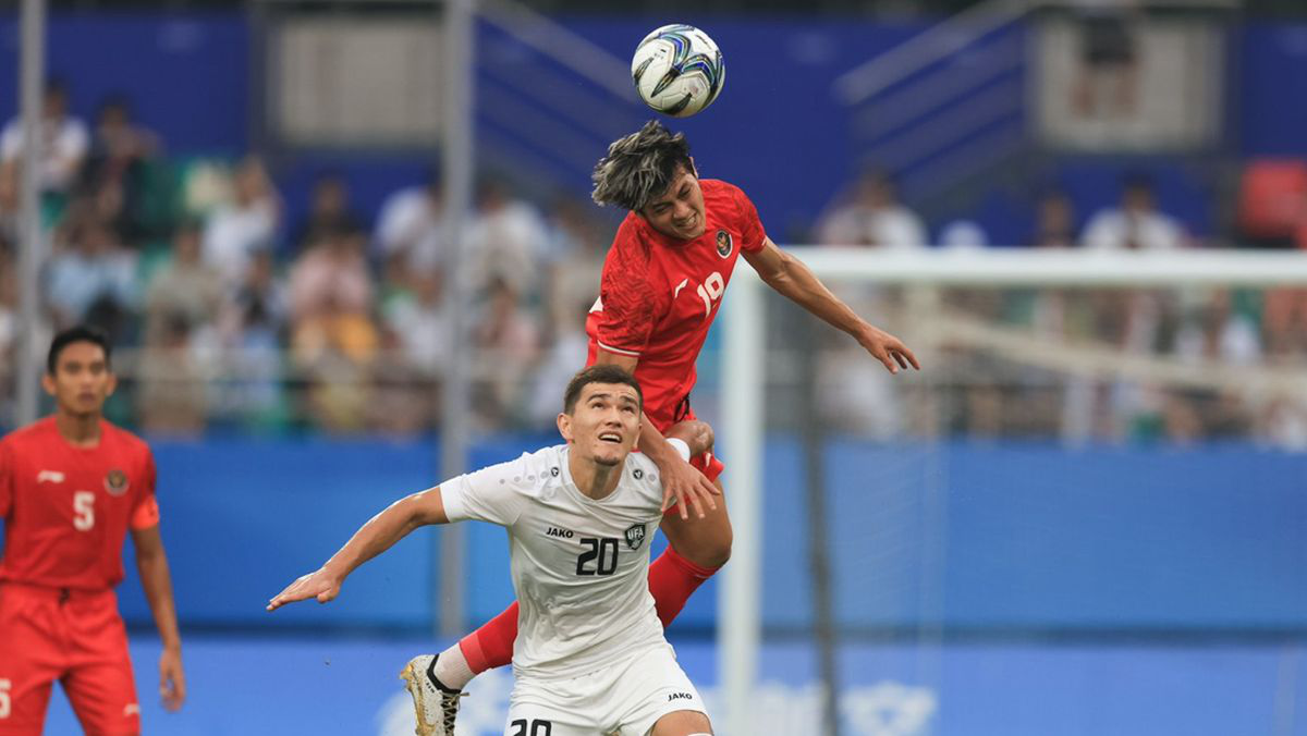 Thua ở hiệp phụ, HLV Olympic Indonesia trách móc trọng tài - Ảnh 1.