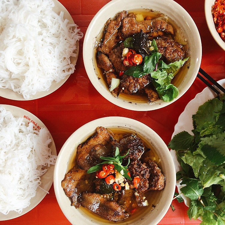 Ký ức Hà Nội: Món bún chả Hà thành gây bao thương nhớ - Ảnh 3.