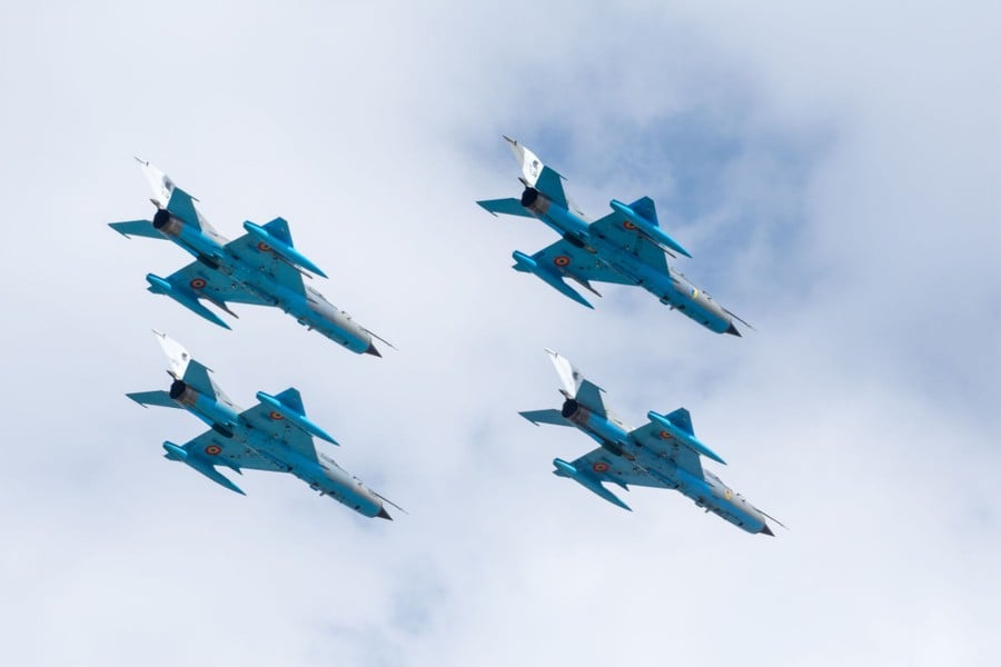 Vì sao tiêm kích MiG-21 cực kỳ nguy hiểm khi được hoán cải thành UAV cảm tử? - Ảnh 6.