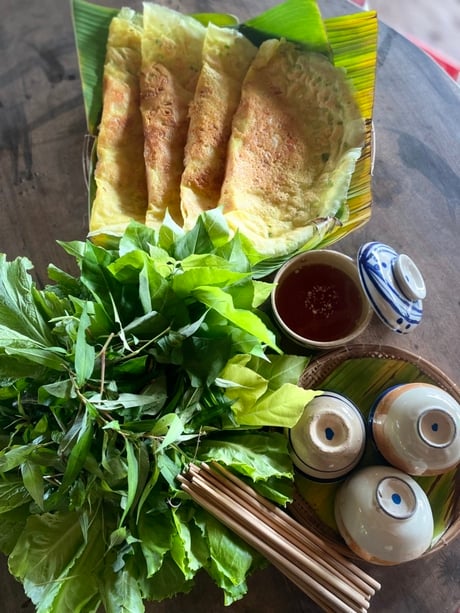 Một cái cồn giữa sông ở Trà Vinh sao ví như Nam bộ thu nhỏ, nhiều người đang ngồi ghe ra chơi? - Ảnh 3.