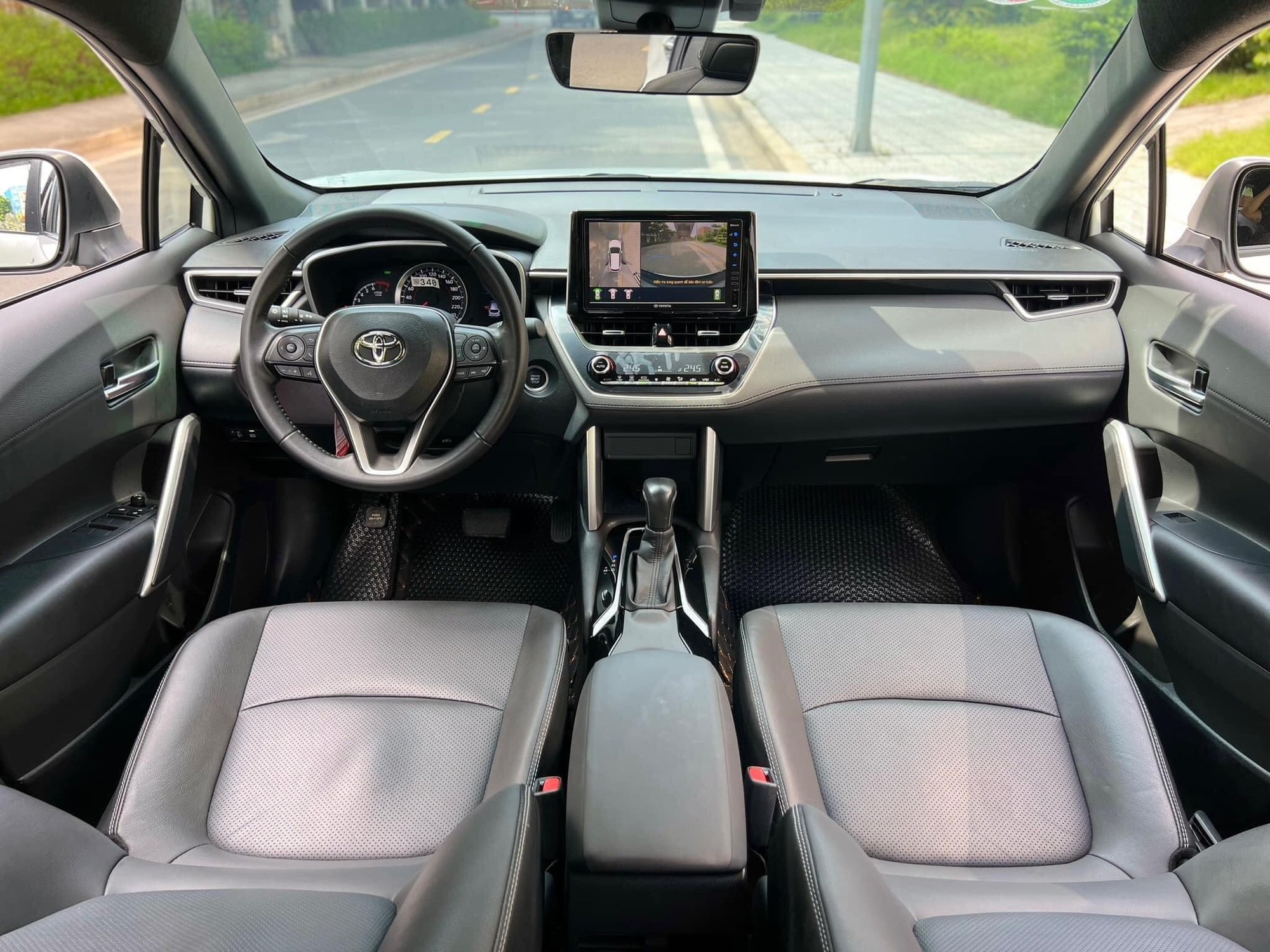 Người dùng chỉ rõ ưu nhược điểm Toyota Corolla Cross sau 3 năm sử dụng - Ảnh 3. Người dùng chỉ rõ ưu nhược điểm Toyota Corolla Cross sau 3 năm sử dụng - Ảnh 3.