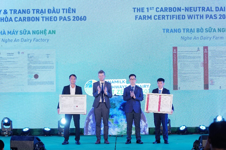Vinamilk, thương hiệu sữa trị giá 3 tỷ USD, tiếp tục được vinh danh Top 5 toàn cầu về tính bền vững - Ảnh 5.