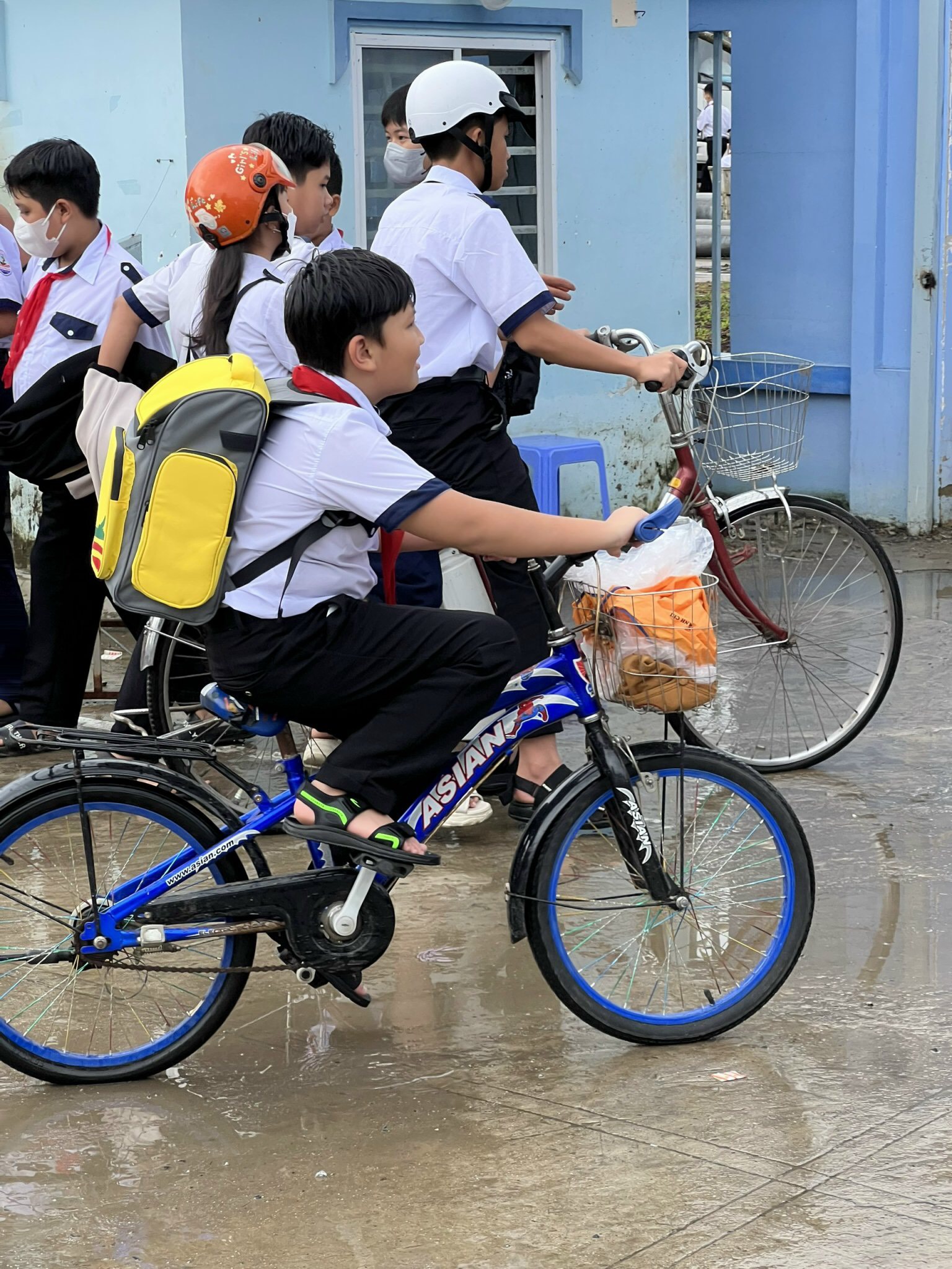 Học bổng Hạt Ngọc Mùa Vàng năm học 2023-2024 tiếp tục hành trình nuôi hy vọng dưỡng tương lai - Ảnh 6.