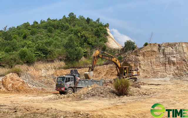 Chủ đầu tư nói về đề xuất mỏ đất dính vi phạm hàng loạt cung cấp đất cho dự án ngàn tỷ - Ảnh 3. Chủ đầu tư nói về đề xuất mỏ đất dính vi phạm hàng loạt cung cấp đất cho dự án ngàn tỷ - Ảnh 3.