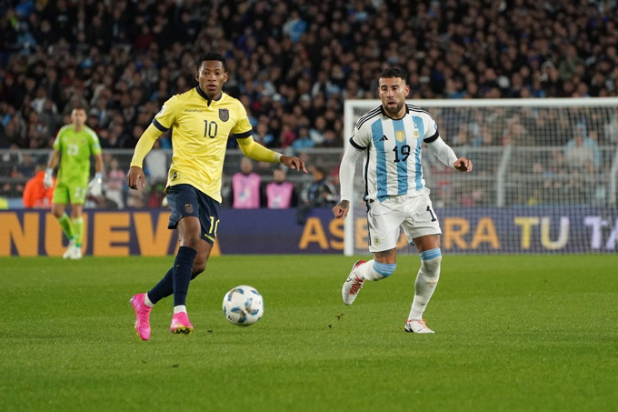Messi tỏa sáng, ĐT Argentina đánh bại ĐT Ecuador - Ảnh 2.