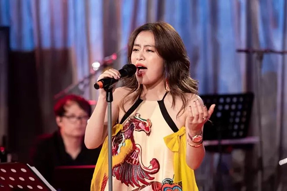 Hoàng Thùy Linh có hát live được không mà làm live show? - Ảnh 2.