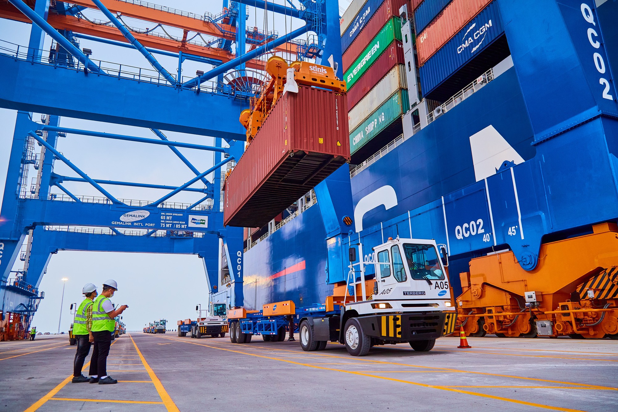 Phát triển logistics làm động lực tăng trưởng kinh tế vùng Đông Nam bộ - Ảnh 4.