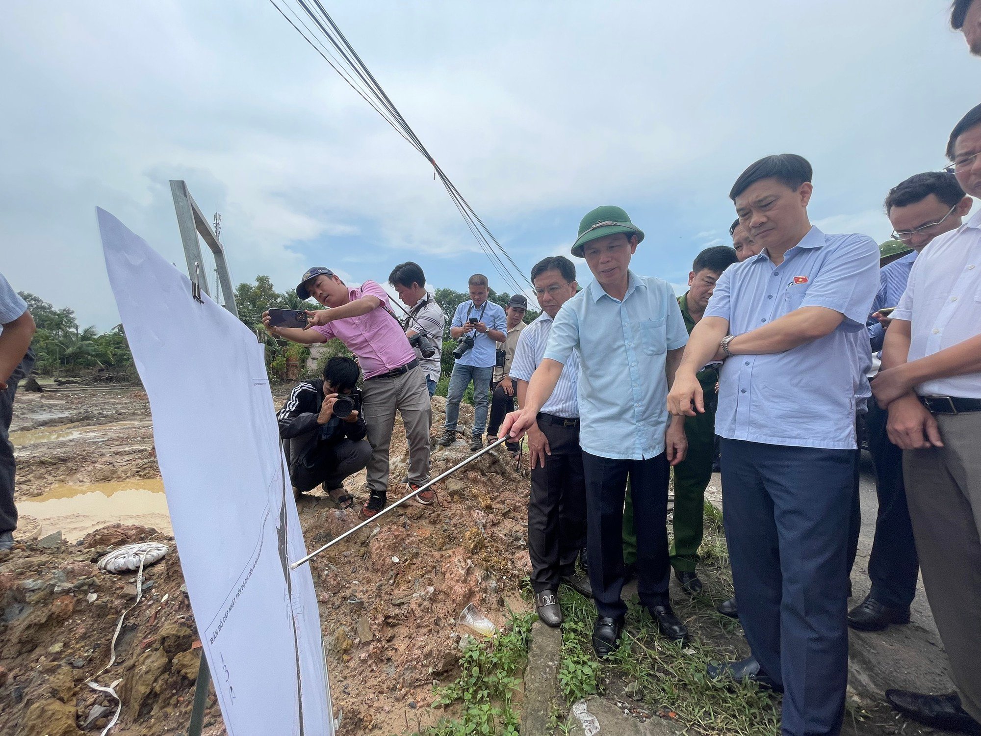 Khu tái định cư phục vụ cao tốc Biên Hòa - Vũng Tàu ở Đồng Nai còn nhiều ngổn ngang - Ảnh 1.