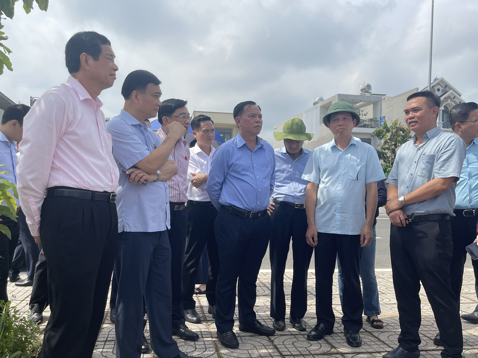 Khu tái định cư phục vụ cao tốc Biên Hòa - Vũng Tàu ở Đồng Nai còn nhiều ngổn ngang - Ảnh 2.