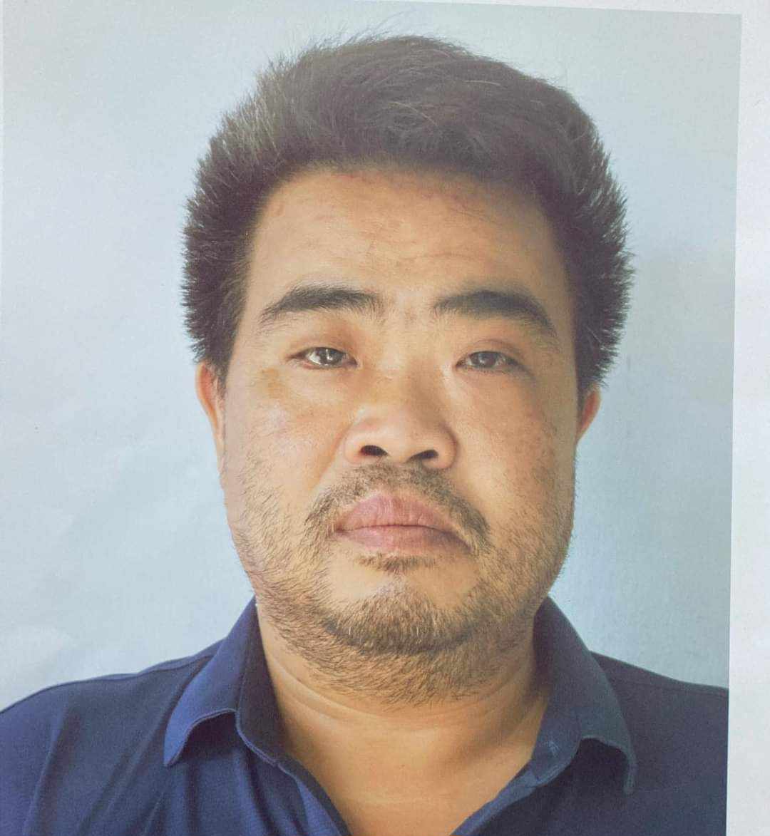 Bắt nhóm đối tượng nhận hối lộ của các tiểu thương ở chợ đầu mối - Ảnh 2.