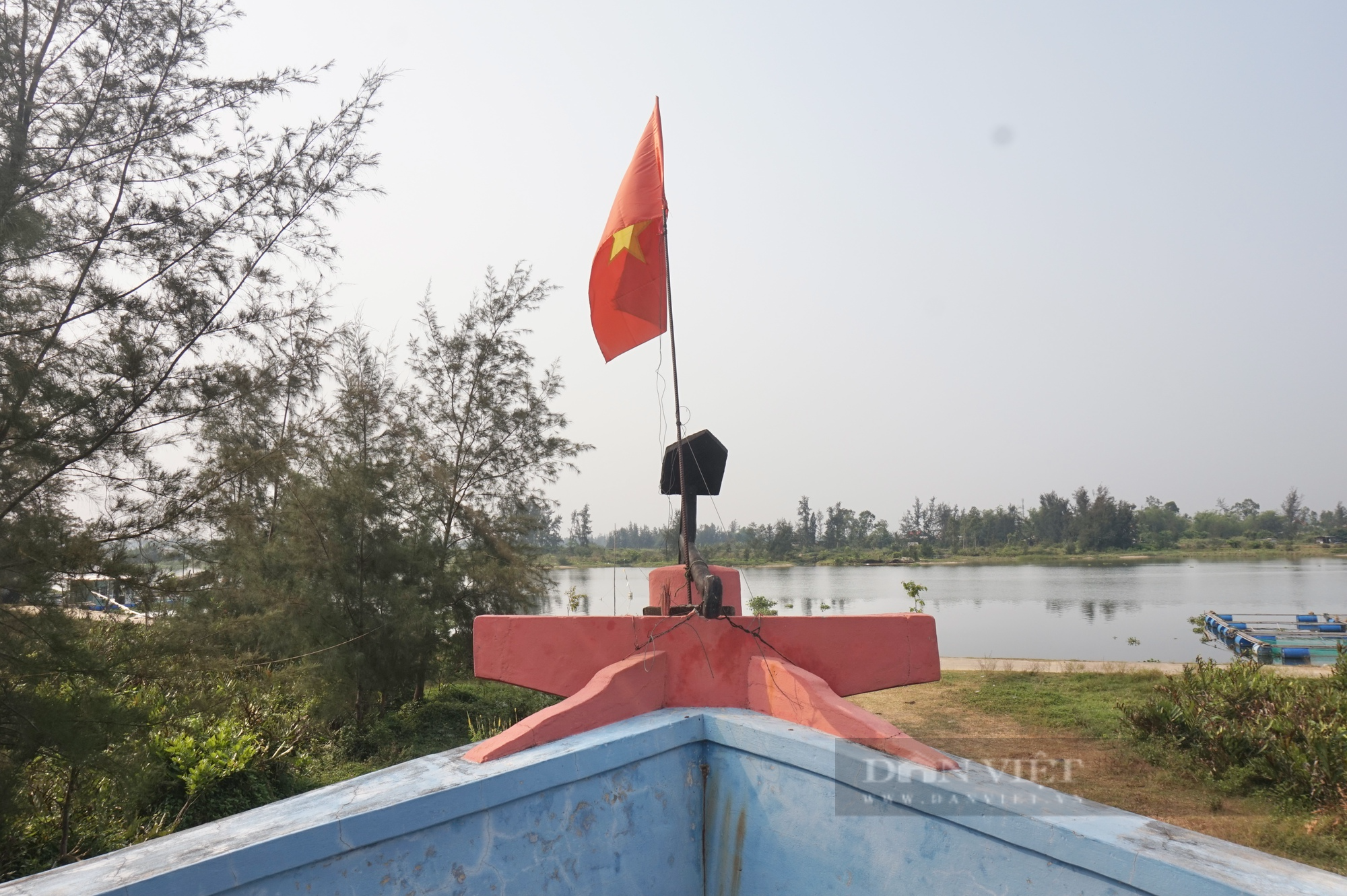 Quảng Nam: Độc đáo Lăng thờ có hình dáng lạ, bên trong thờ ngọc cốt của linh vật biển cả  - Ảnh 11.