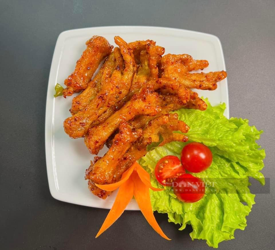 Phần lắm xương của con gà nhưng nhiều người thích mê, chế biến theo cách này cực ngon, ăn là nghiền - Ảnh 1.