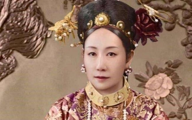 Hoàng đế Đồng Trị: Chết yểu vì hoan lạc với... gái lầu xanh? - Ảnh 2.