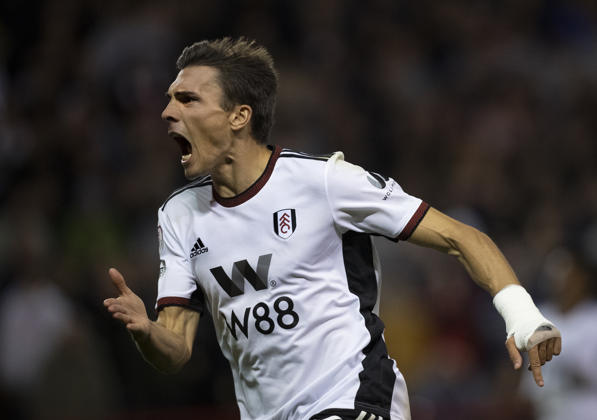 Tin sáng (9/9): Andrej Nguyễn An Khánh &quot;trả giá&quot; vì quyết định của HLV Troussier - Ảnh 3.