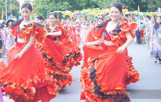 Festival Huế 2024 diễn ra liên tục trong bốn mùa với loạt lễ hội đặc sắc  - Ảnh 2.